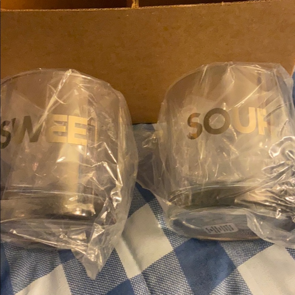 SISTERS OF LOS ANGELES sweet and sour glasses